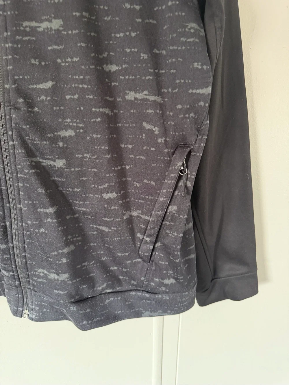 The North Face Black Lightweight Full‑Zip Shirt Jacket